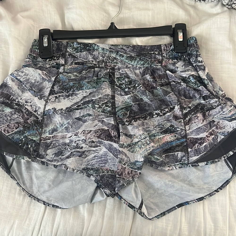 Lululemon hotty hots